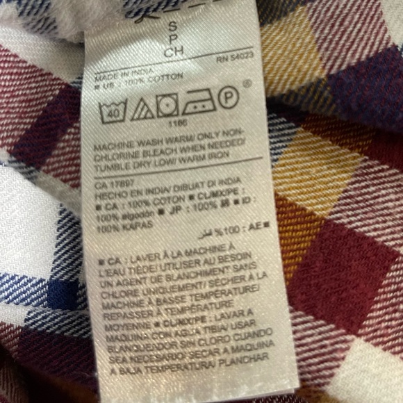 Old Navy Slim Fit Plaid Button Up Shirt Size Small - Picture 6 of 10